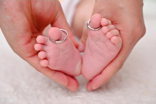 乳山宝宝打喷嚏发烧